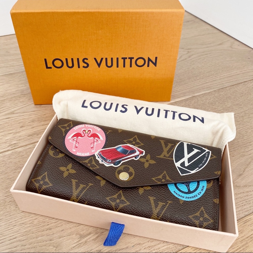 🌍✨WORLD TOUR✨🌍 Louis Vuitton Sarah Wallet Auth!